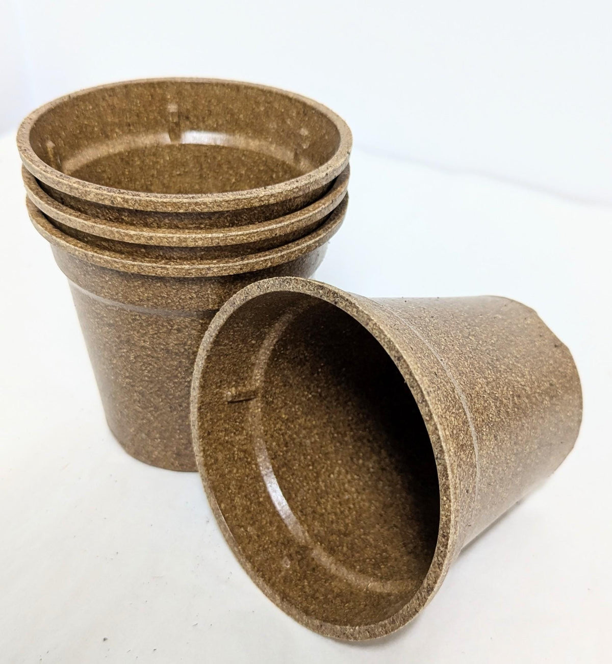 Rice hull eco-pots  for the planet health conscious.