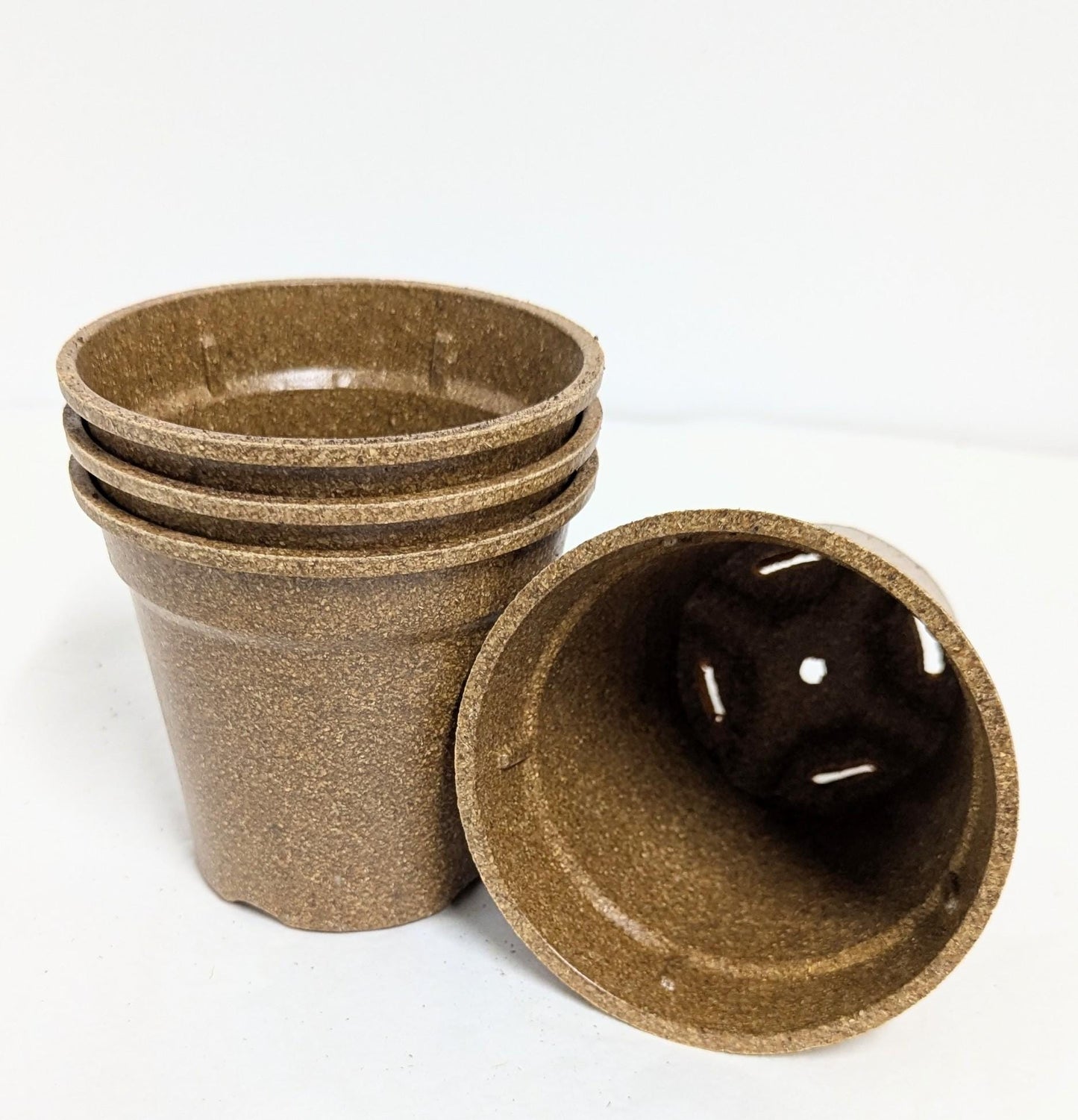 Rice hull eco-pots  for the planet health conscious.